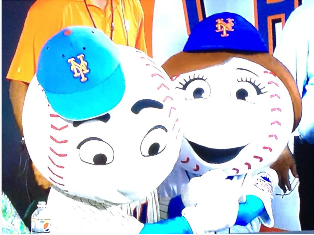 Is Mr. Met wearing a knockoff cap? - The Mets Police