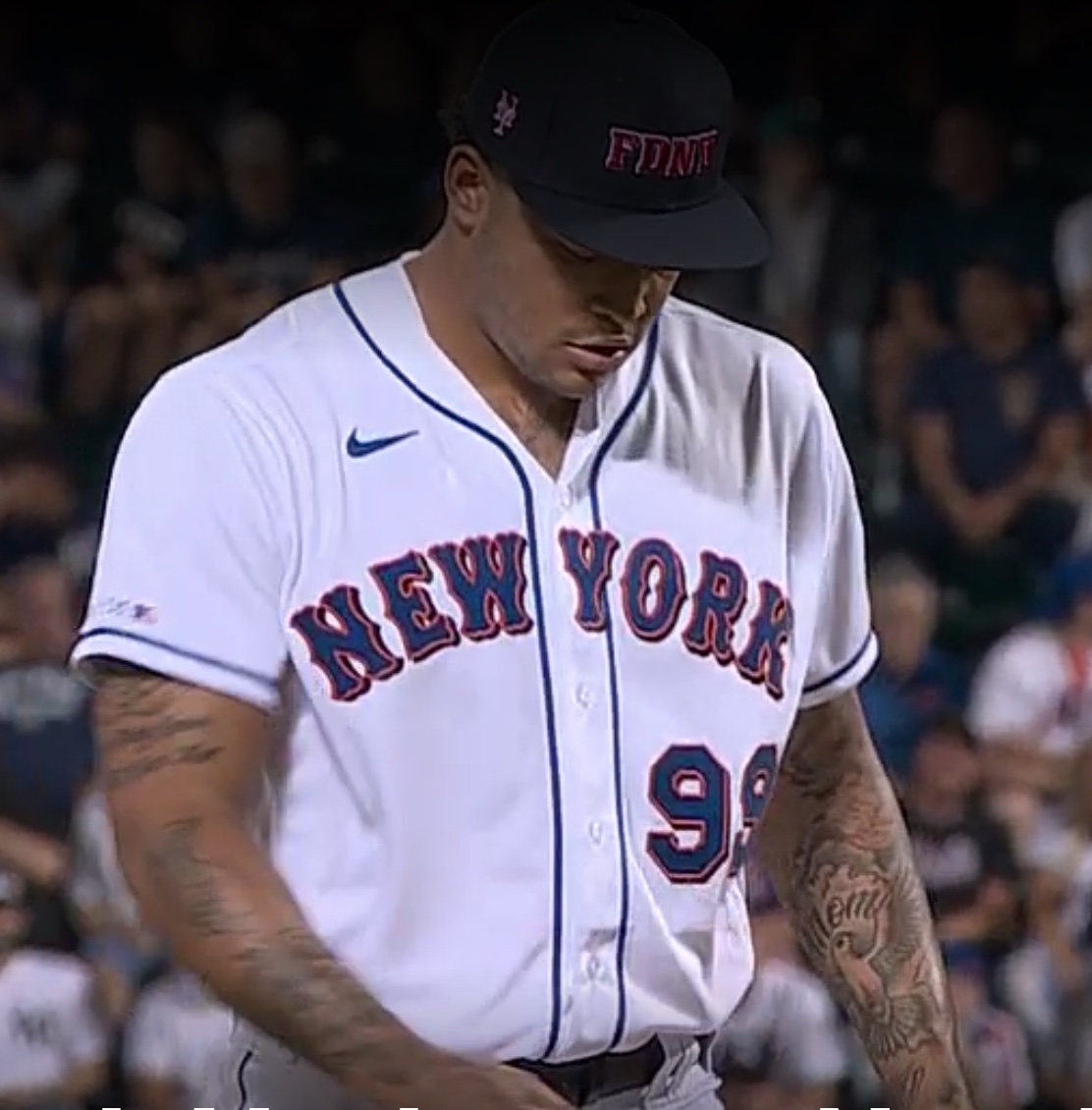 The Yankees and Mets are wearing first responders' hats today for the  anniversary of 9/11 (via @mets)