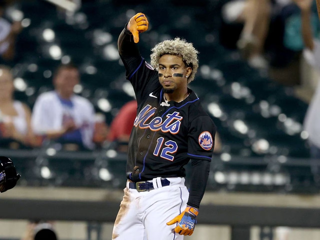 Should the New York Mets give Francisco Lindor the bag?