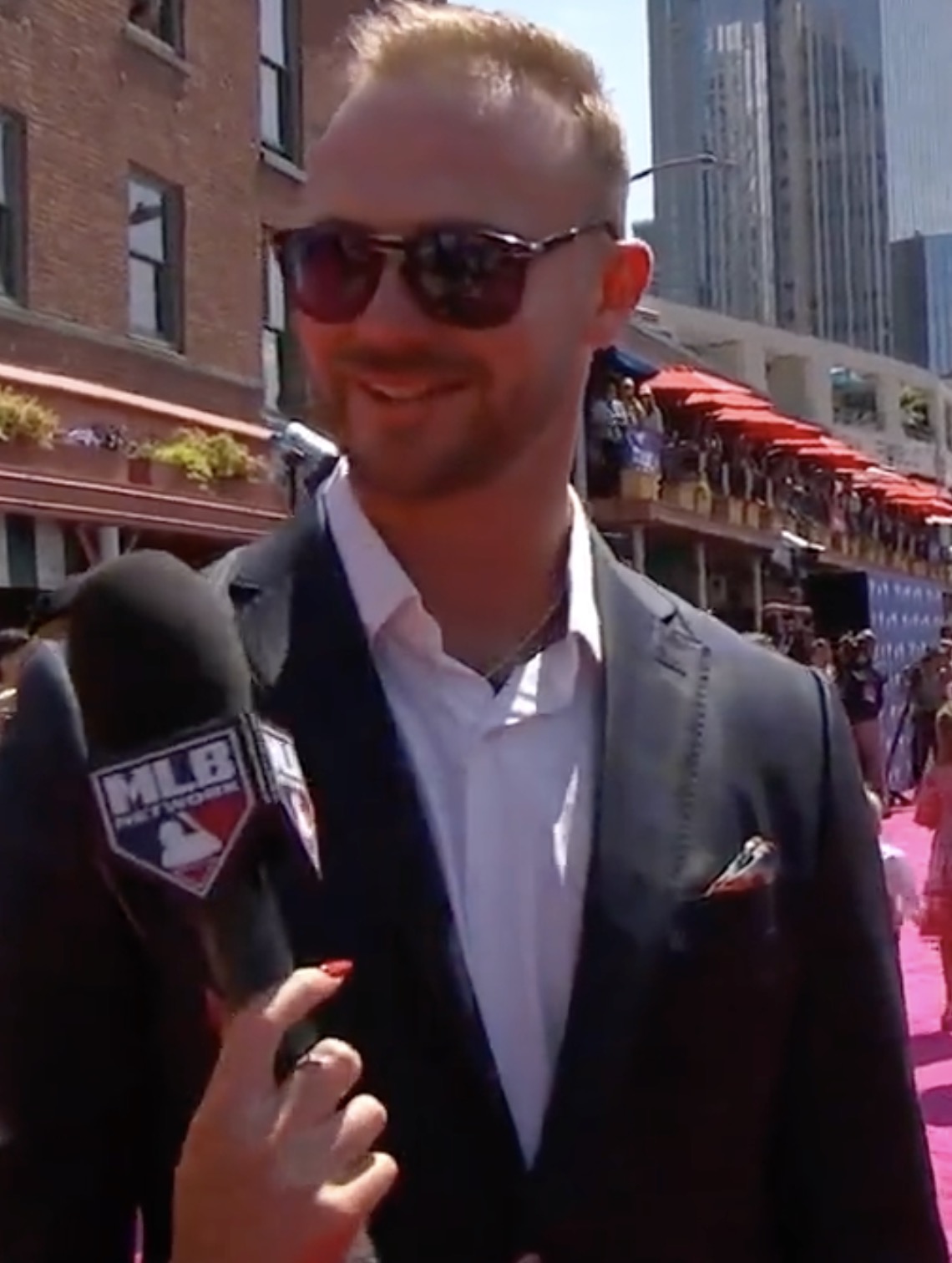 Pete Alonso Live from the Red Carpet 